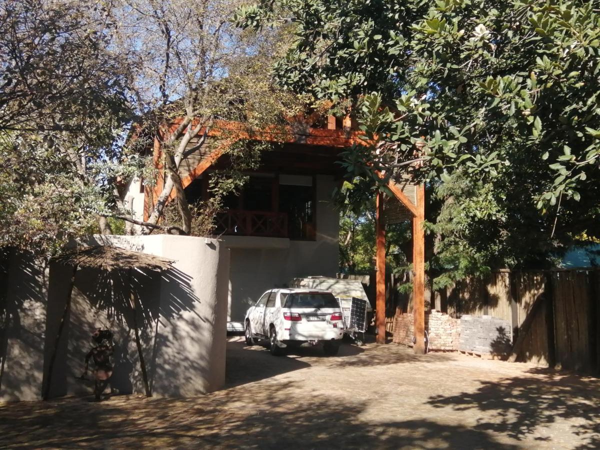 Ikamu'S Lodge Germiston Exterior foto